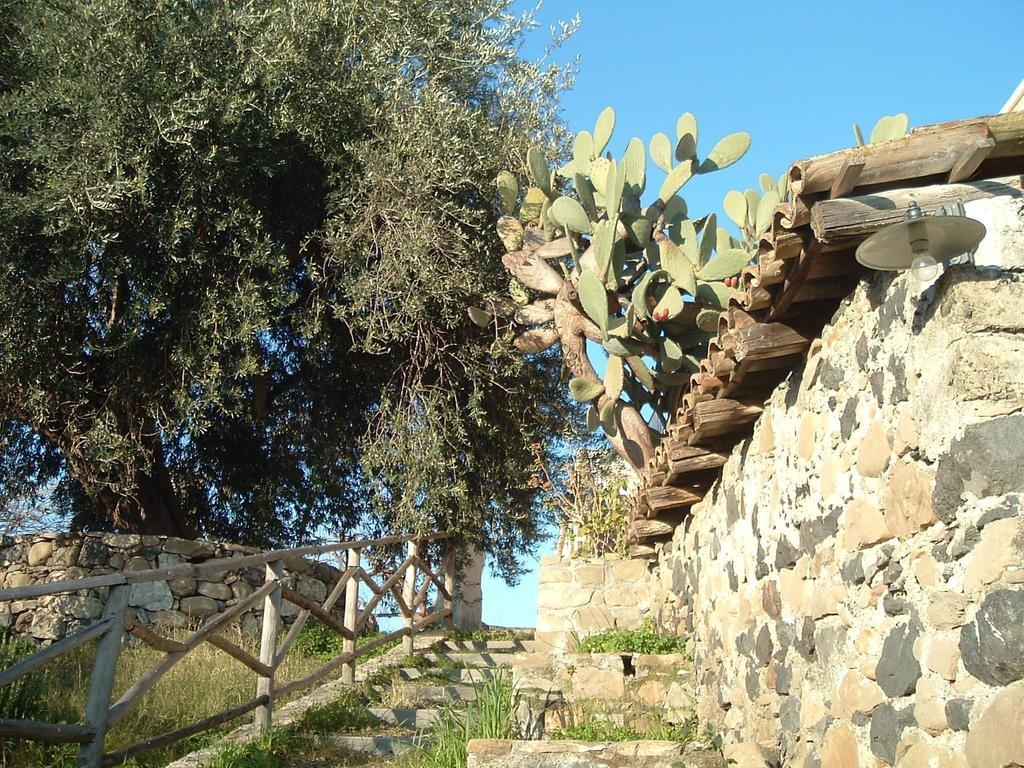 Antico Borgo Etneo Agriturismo Villa Calatabiano Dış mekan fotoğraf