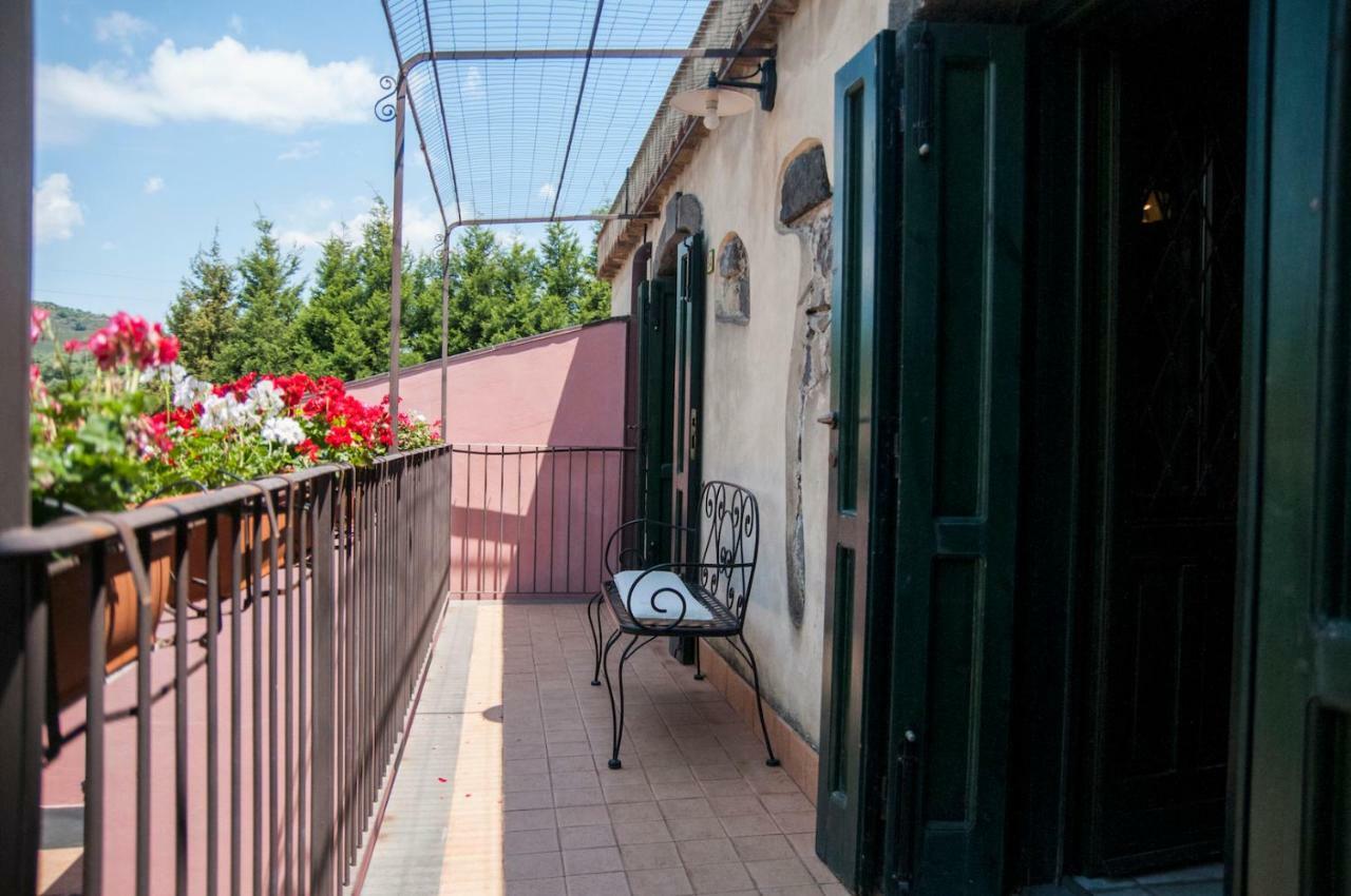 Antico Borgo Etneo Agriturismo Villa Calatabiano Dış mekan fotoğraf